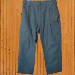 5.11 Tactical Cargo Pants Men's W36 x L30 Green Pockets Utility Outdoor